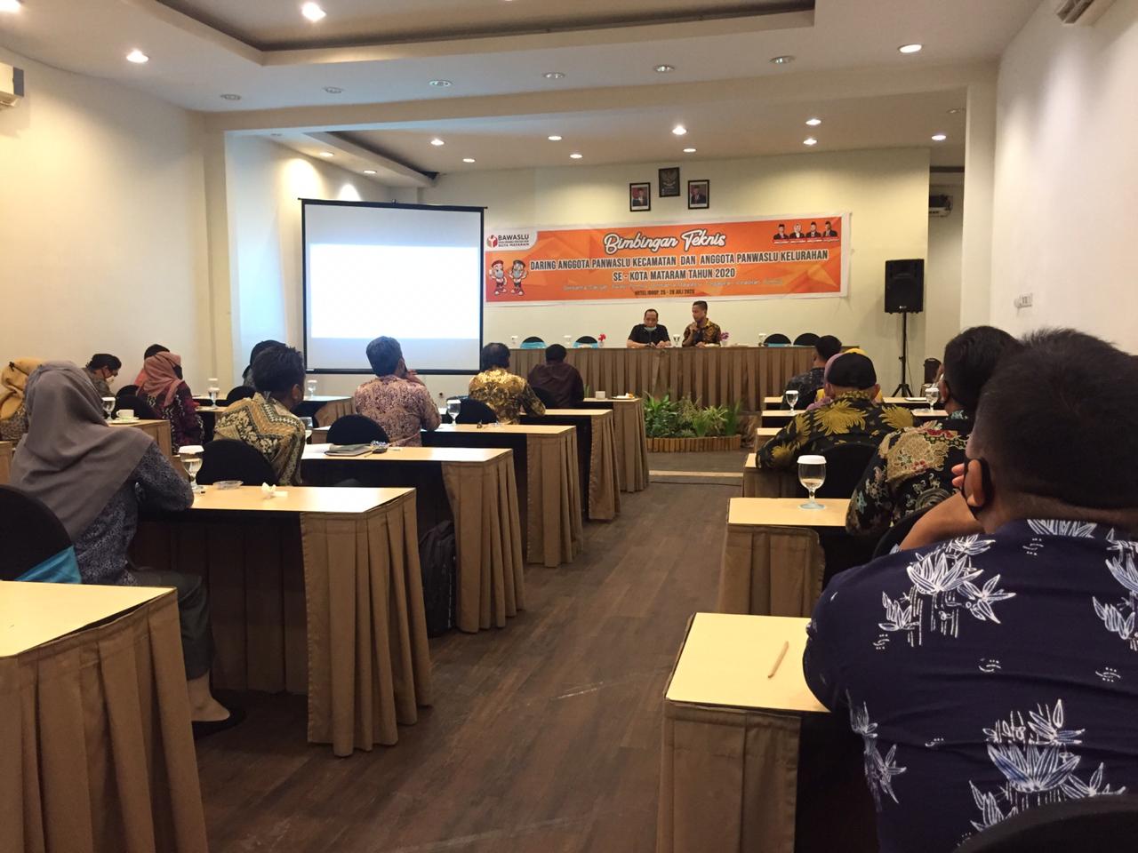 Ingin Daring Sistematis & Tertib, Bawaslu Komat Lakukan Bimtek Daring Tatap Muka Pengawas Adhoc.