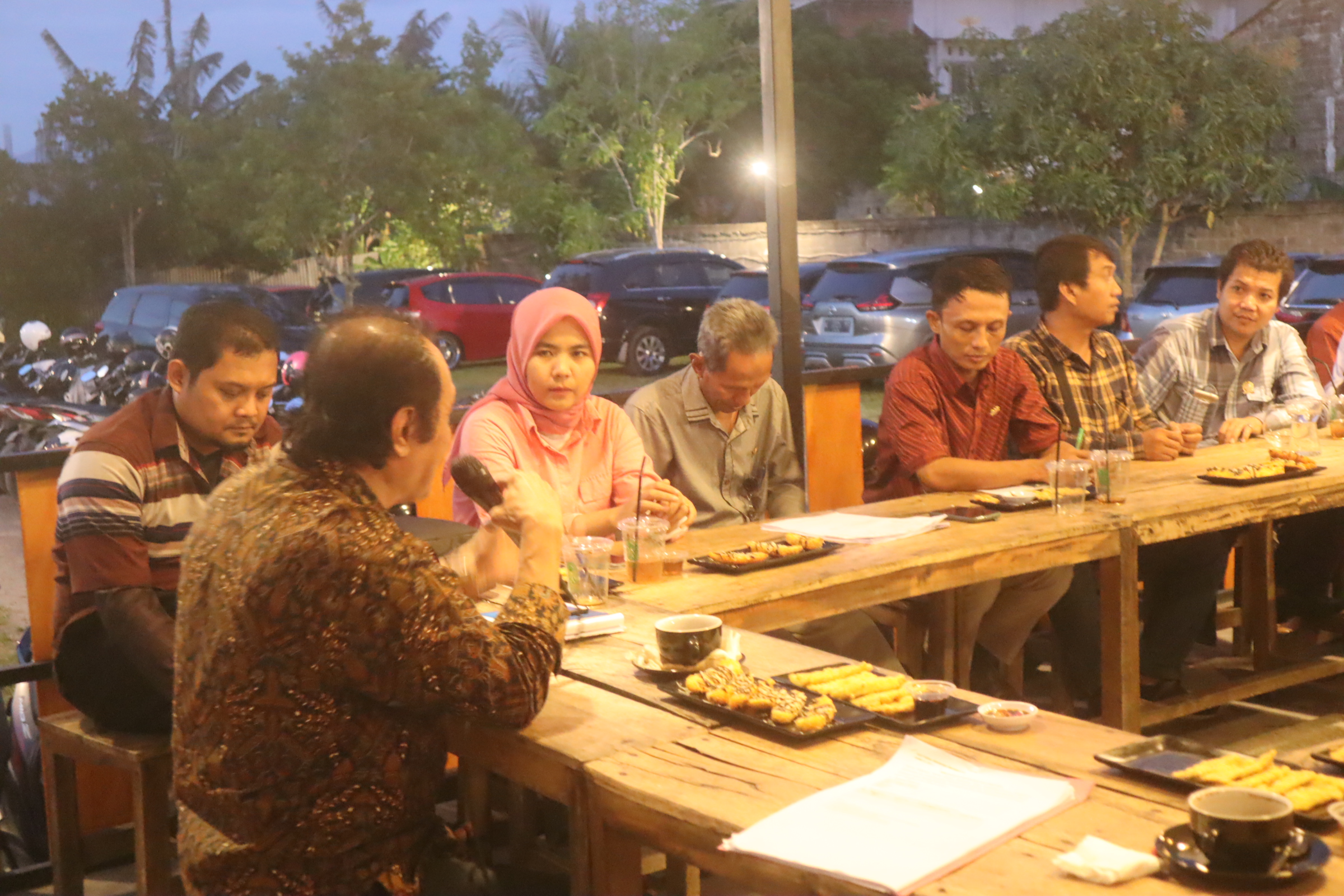 Bawaslu Kota Mataram Serap Energi" dalam Rakor Bersama Panwascam: Evaluasi Persiapan Penetapan DPSHP untuk Pemilu 2024"