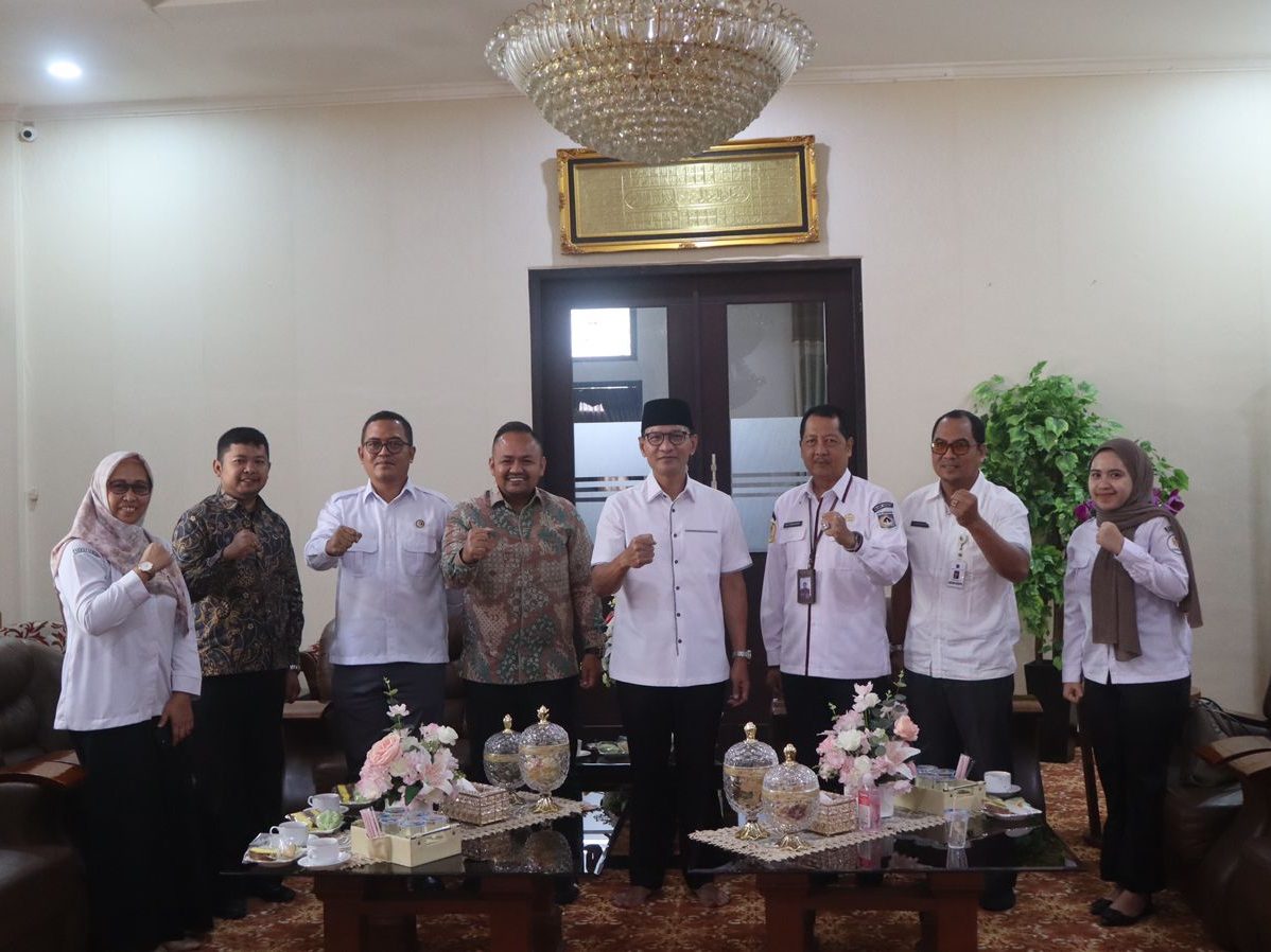 Sambangi Walikota Mataram, Bawaslu Komat Bahas NPHD &amp; Maraknya APS yang Tidak Sesuai Aturan.