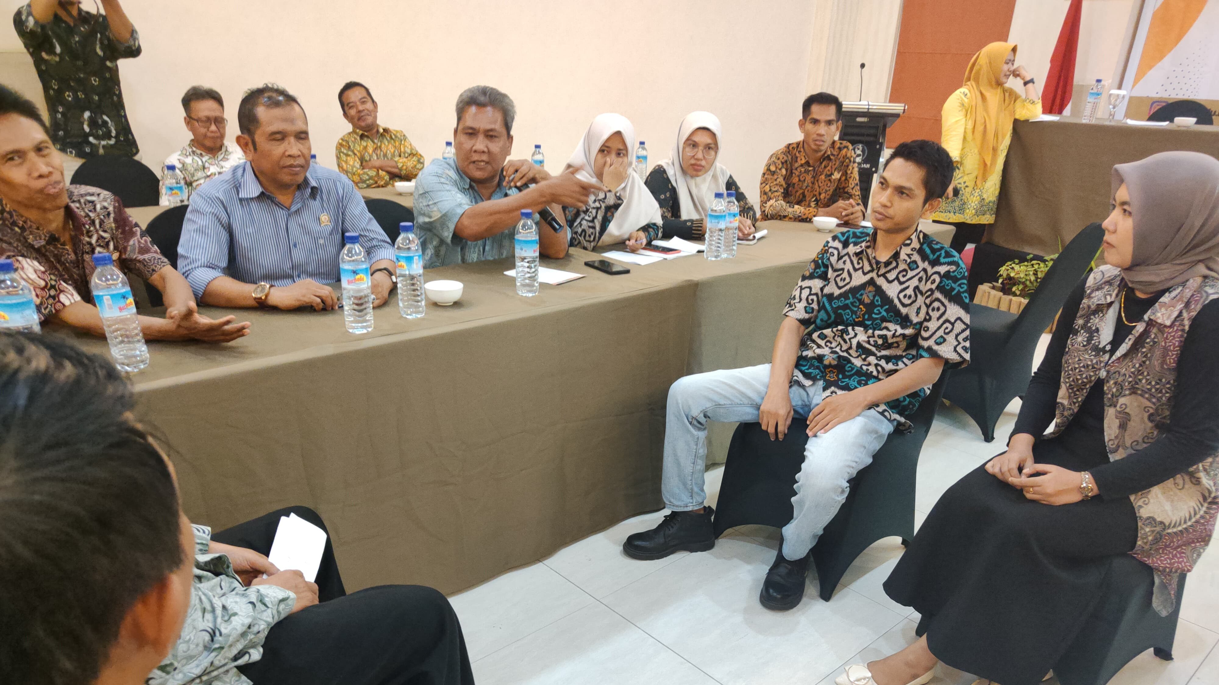 Perkuat Jajaran Dalam Penyelesaian Sengketa Antar Peserta Pemilu, Bawaslu Kota Mataram Bimtek Panwaslu Kecamatan.