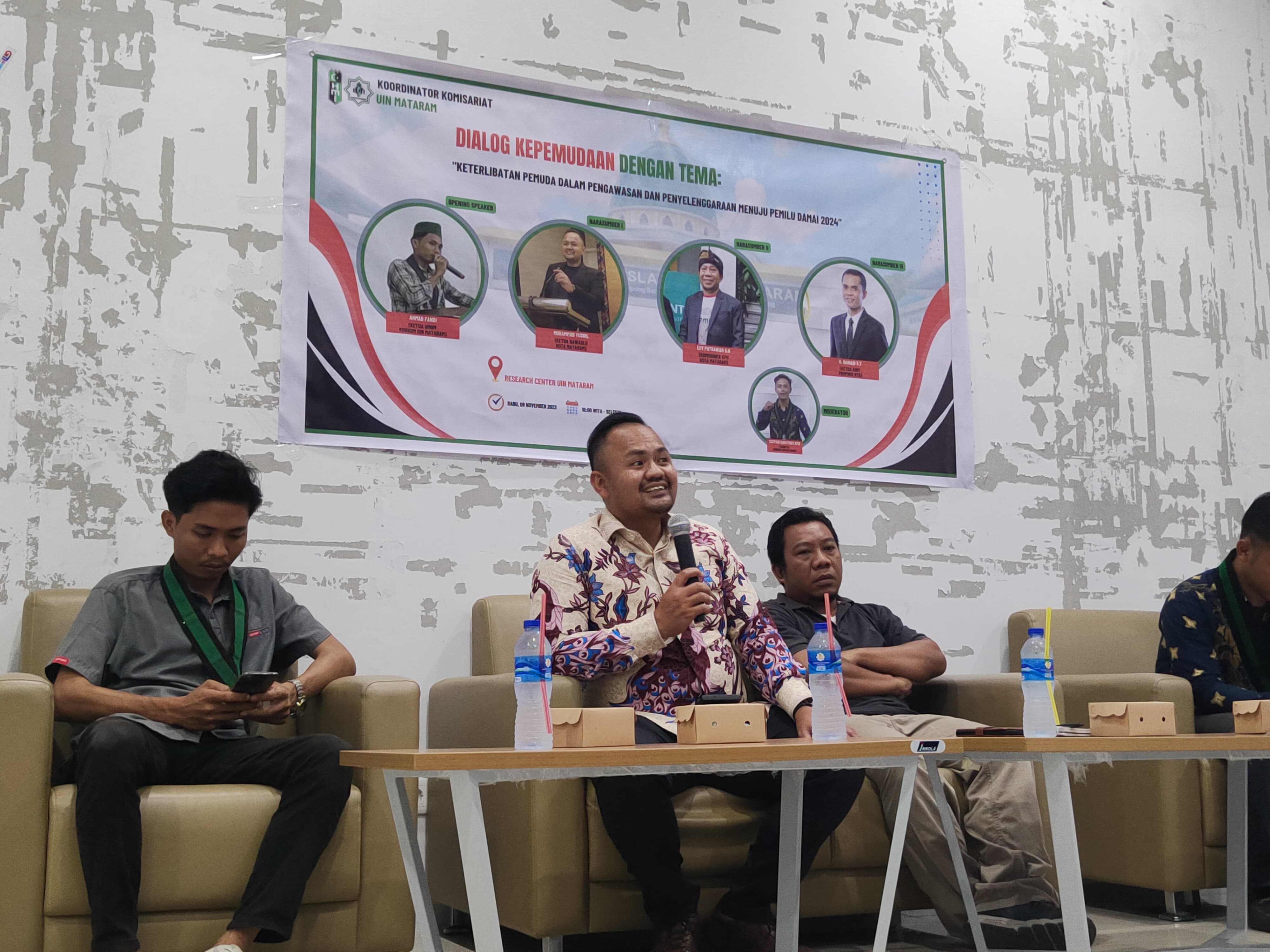 Ketua Bawaslu Kota Mataram, Ajak HMI UIN Mataram Awasi Pemilu 2024.