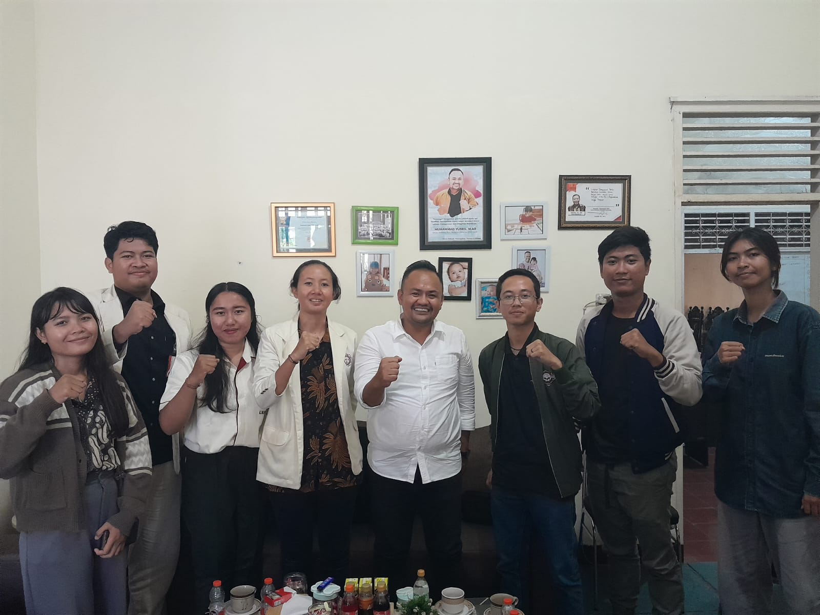 Ketua Bawaslu Kota Mataram Terima Sowan Organisasi Mahasiswa Hindu KMHDI Mataram Bahas Pengawasan Partisipatif.