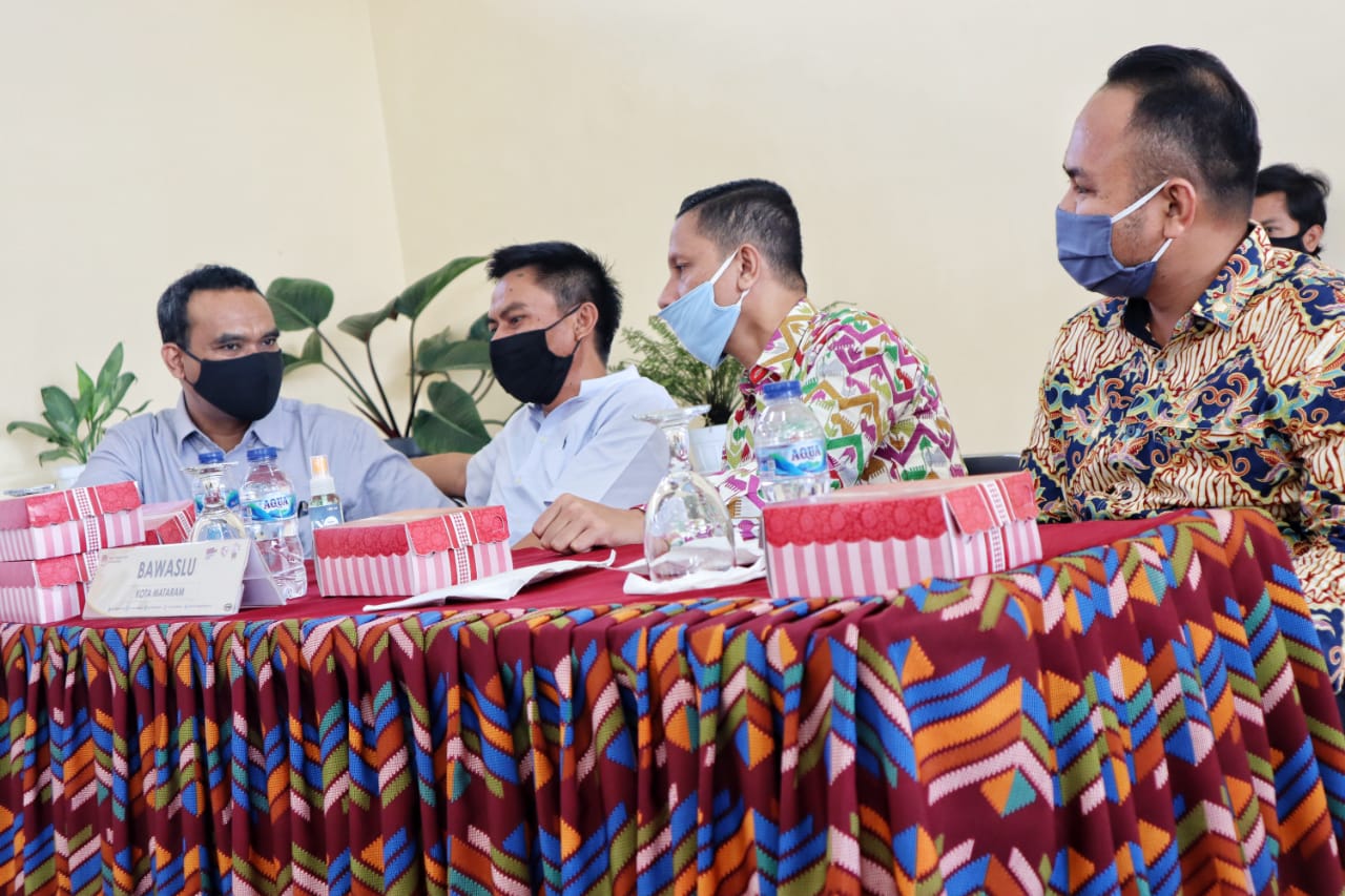 Hari Pertama Pendaftaran Paslon, Bawaslu Komat Awasi Ketat