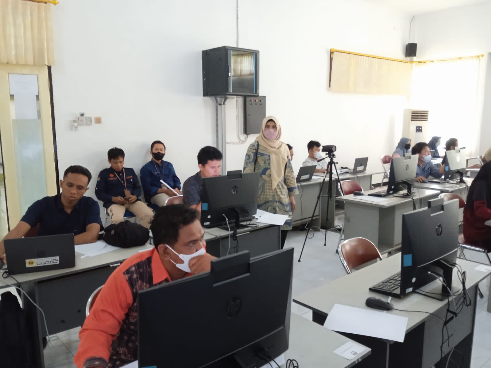 Bawaslu Kota Mataram Awasi Tes Tertulis Calon Anggota PPK.