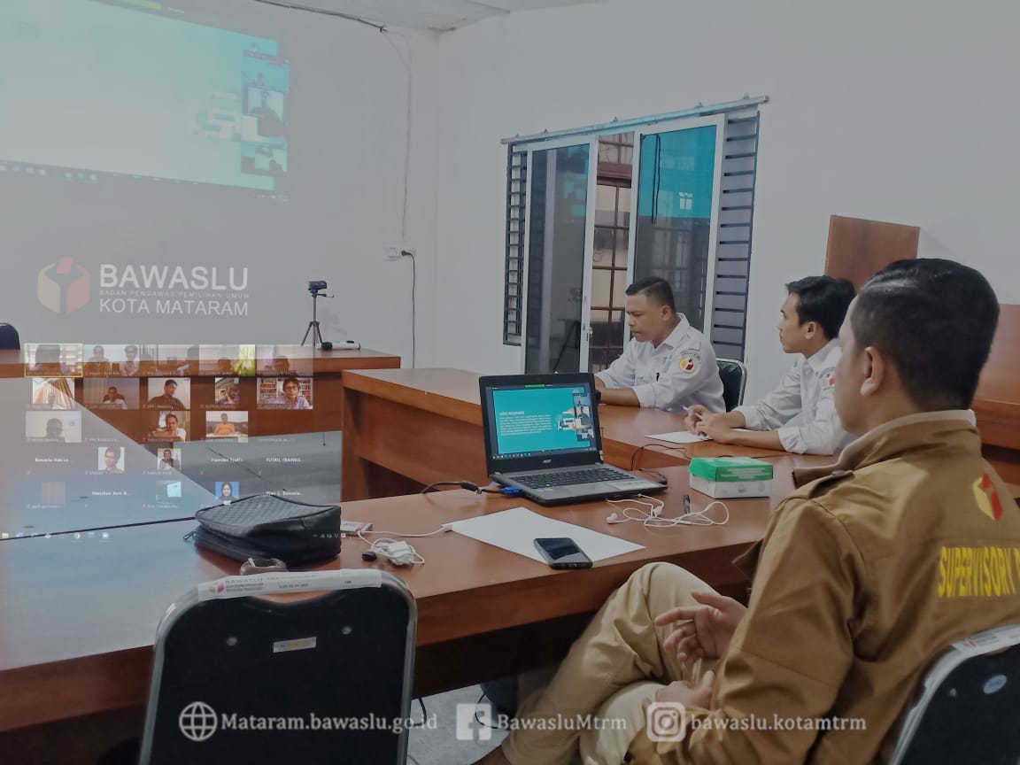 Bawaslu Kota Mataram Ikuti Meeting Online Bahas Riset Pilkada