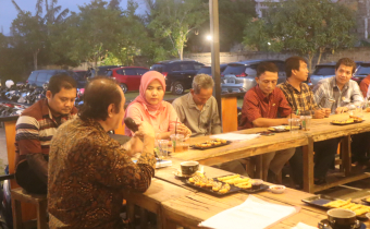 Bawaslu Kota Mataram Serap Energi" dalam Rakor Bersama Panwascam: Evaluasi Persiapan Penetapan DPSHP untuk Pemilu 2024"