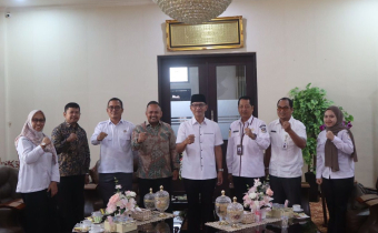 Sambangi Walikota Mataram, Bawaslu Komat Bahas NPHD &amp; Maraknya APS yang Tidak Sesuai Aturan.